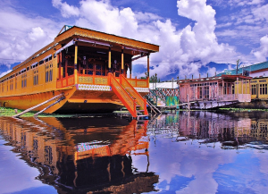 4 Nights 5 Days Kashmir Houseboat Tour Package - Itinerary, Sightseeing