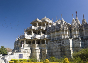 4 Nights 5 Days Mount Abu and Udaipur Tour Package from Ahmedabad