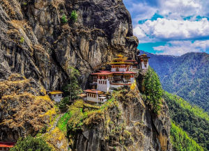 6 Nights 7 Days Bhutan Luxury Tour with COMO Uma and Taj Tashi Hotel